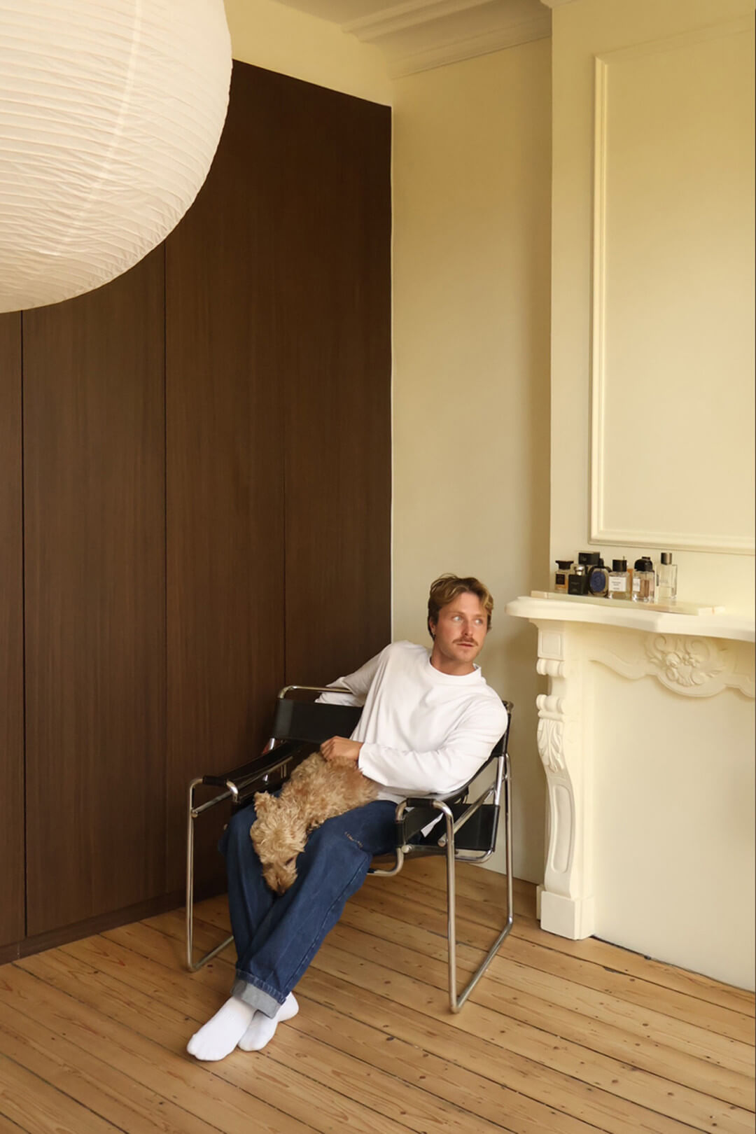 Armoire sur mesure dan la structure bois Coco Brown Oak