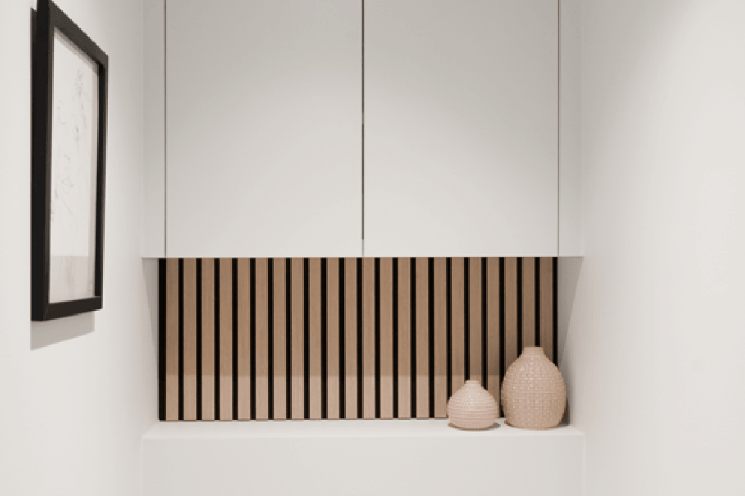 Toilette avec armoire murale WC Front White et panneaux muraux acoustiques Ivory Oak