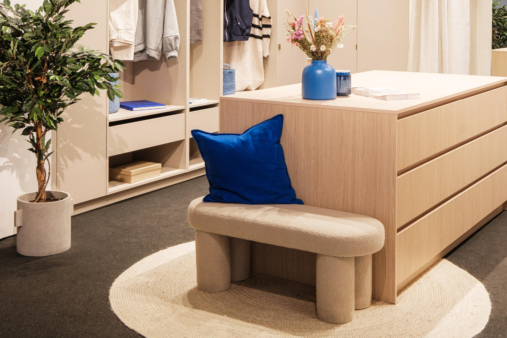 Island for the dressing room, presented at the BIS trade fair