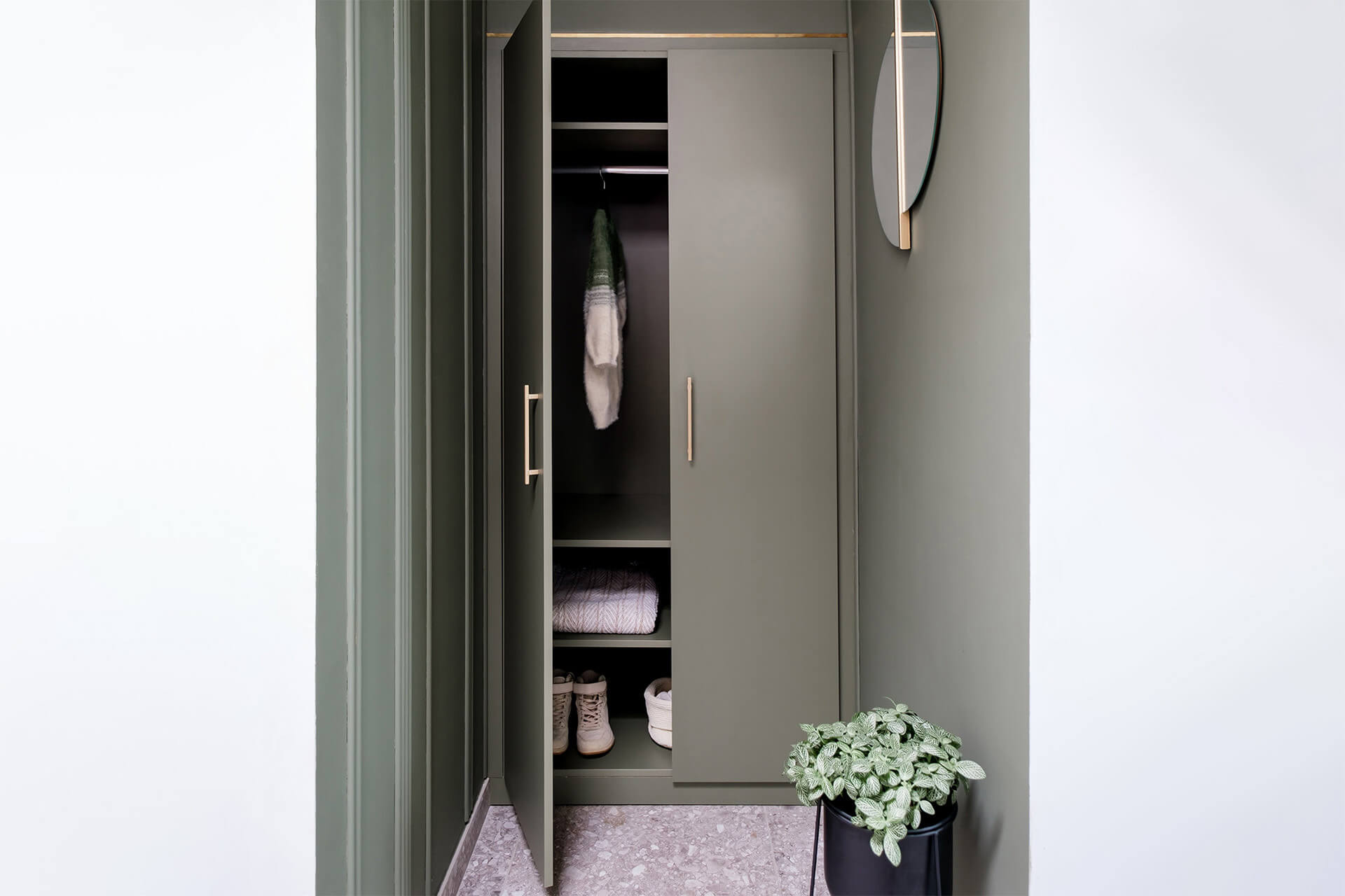 Custom built-in hallway cupboard