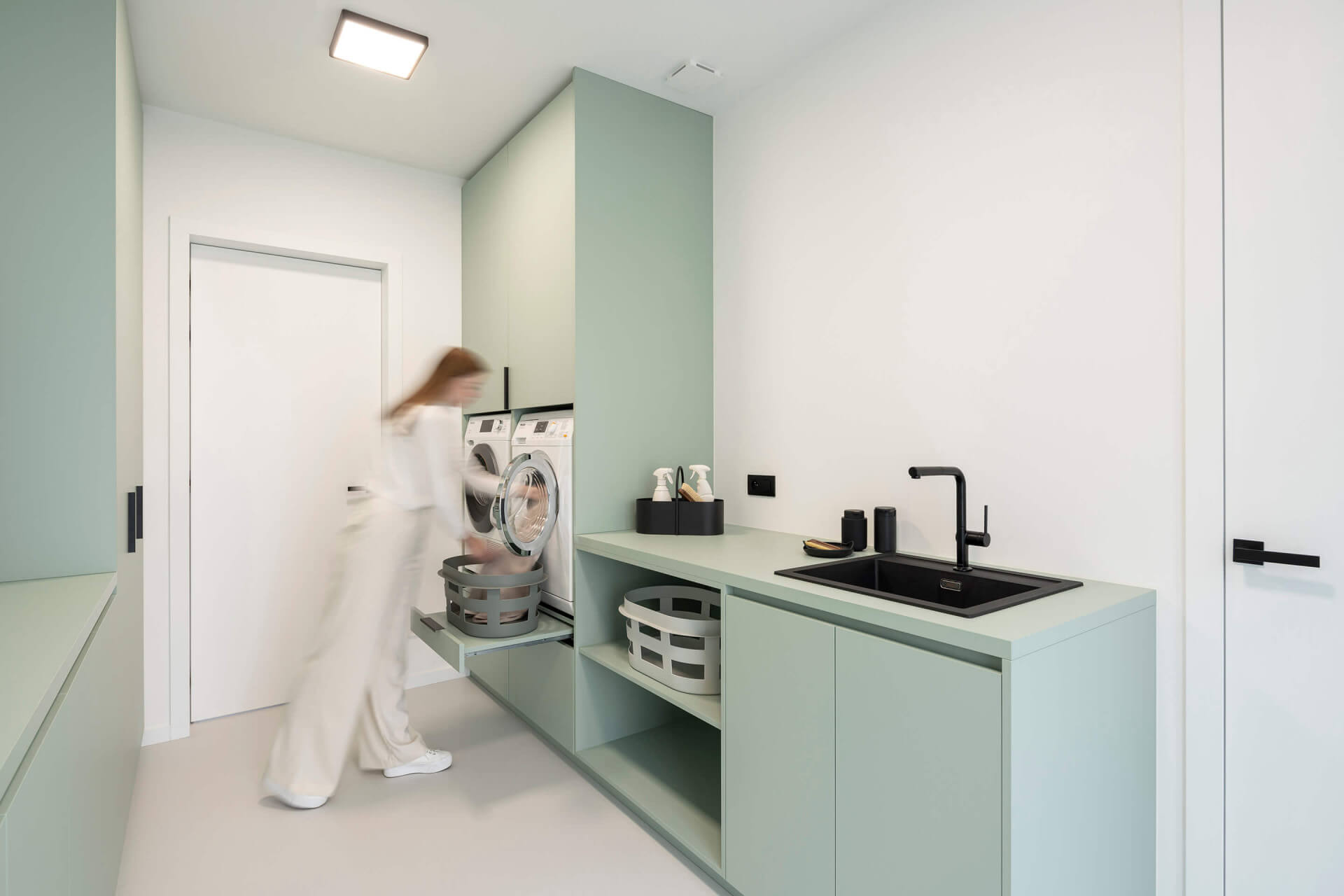 Bespoke laundry room in Industrial Green