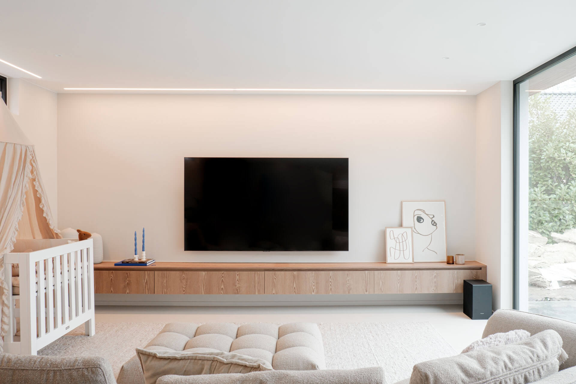Built-in and floating custom TV cabinet in wood structure