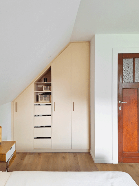 Witte op maat gemaakte schuine dressingkast met Bar handgrepen in messing