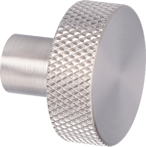 Button metallic handgreep, zijaanzicht. Diamond cut structuur op randen, diameter 3,5cm. Van uit de boetiek van Maatkasten Online.